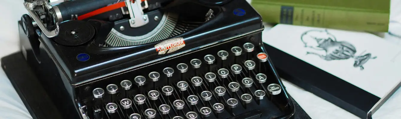 The Death of the ‘Generalist’ Copywriter: Why Domain Expertise is Your Only Moat